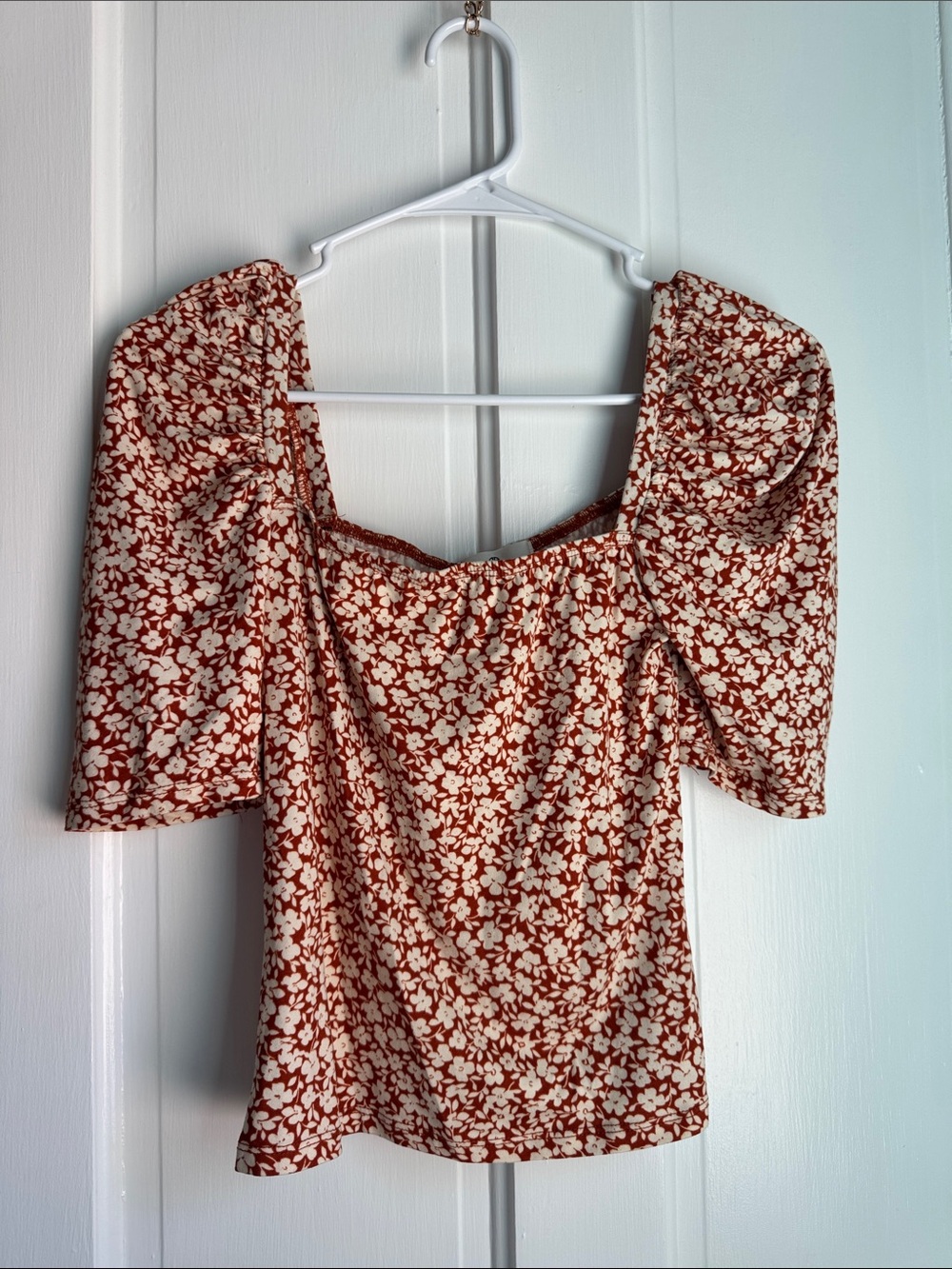 Socialite Rust and Cream Floral Puff-Sleeve Square Neck Top